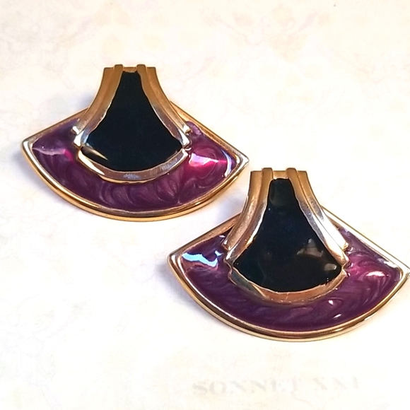 Vintage 1960s Purple Enamel and Gold  Tone Metal Post Back Earrings - Picture 4 of 11